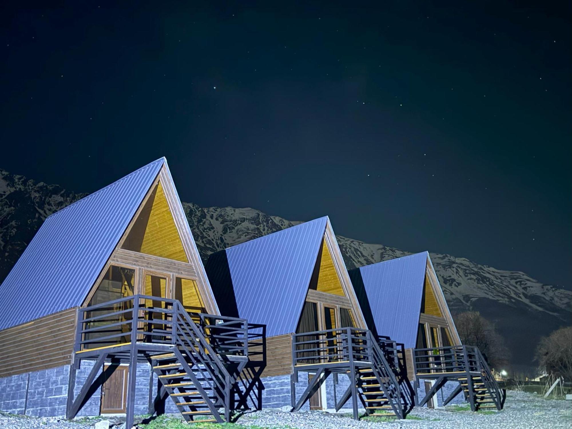 Cottages Dila 卡兹贝吉 外观 照片